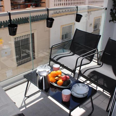 פואנגירולה Los Boliches Holidays Suites מראה חיצוני תמונה